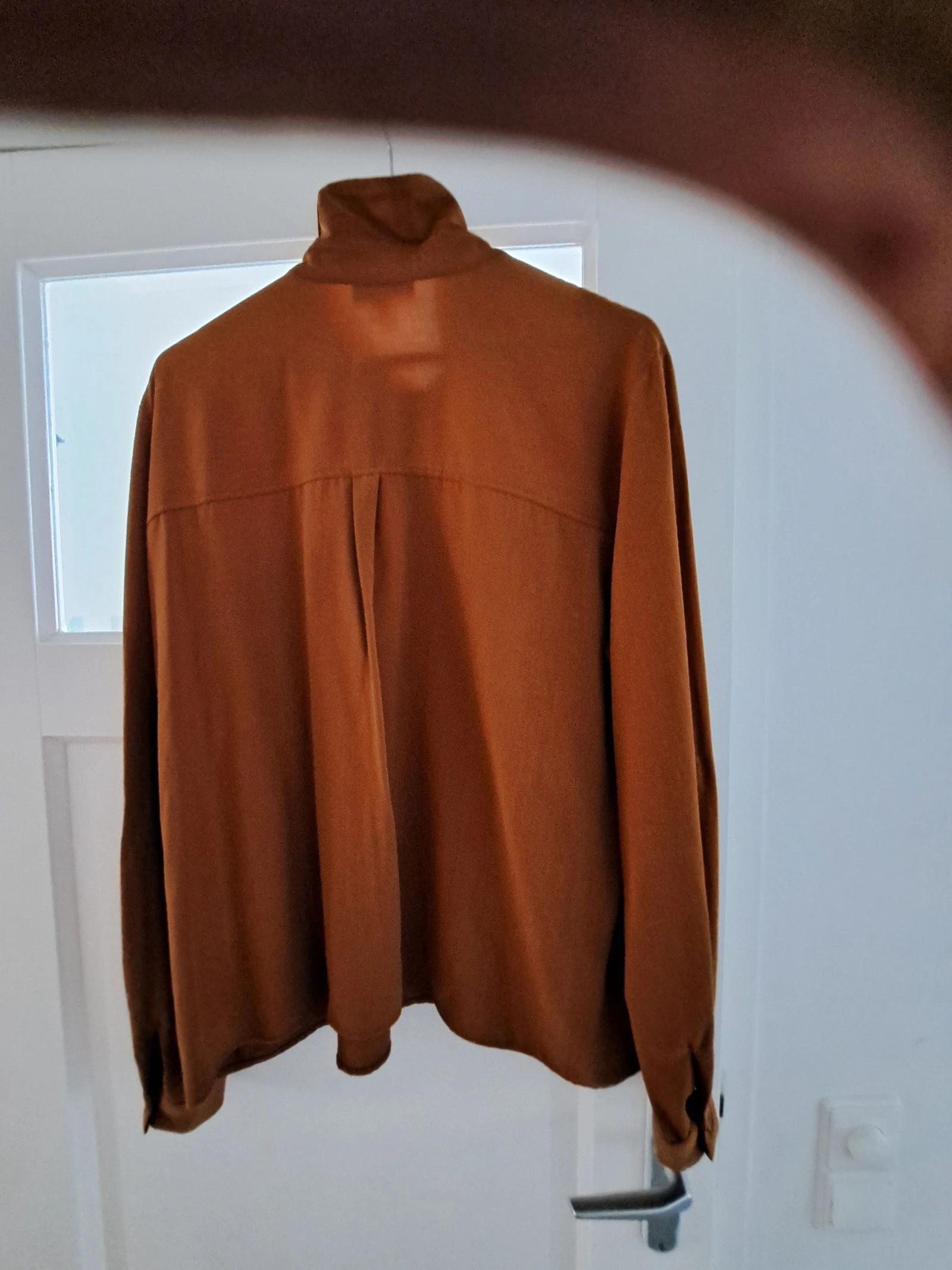 Blusa de mujer a estrenar con etiqueta de precio todavía puesta. – photo 5